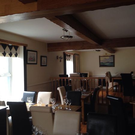 The Fleet Inn Guesthouse & Restaurant Killybegs Exterior foto
